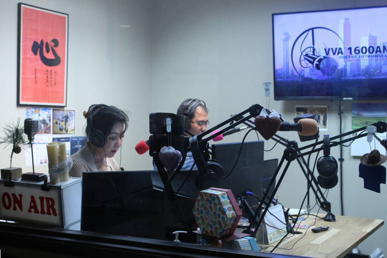 VVA DJs Liên Bích and Lê Tín live on-air at VVA 1600 AM, Voice of Vietnamese Americans.